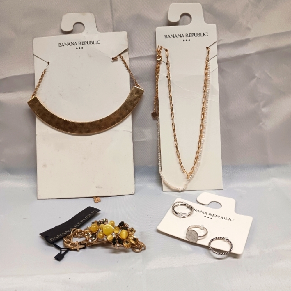 NWT Banana Republic jewelry